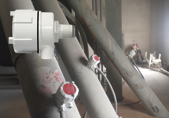 BinMaster Flow/No Flow Detection Sensor with HAzardous Location Approvals